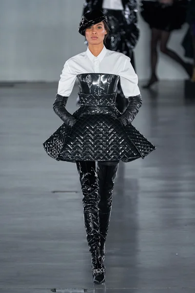 Look 77